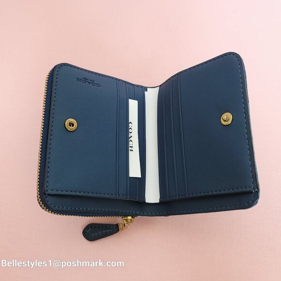 COACH Billfold Small Wallet in Denim -Deep Blue color ⭐ - Picture 14 of 16